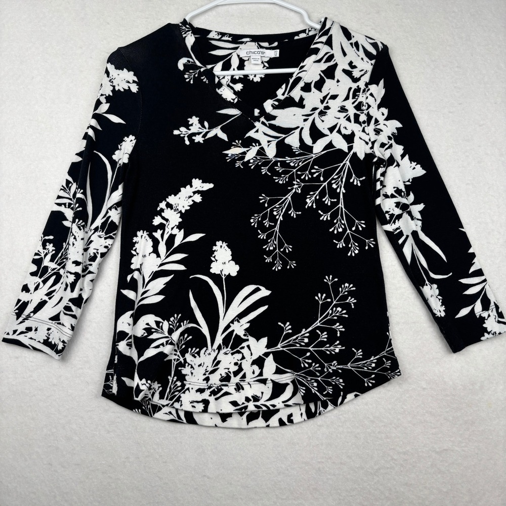 Chicos Top Womens 00 XS Pima Cotton‎ V Neck Floral Lightweight
